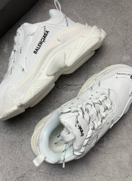 Кроссовки Balenciaga Triple S Allover Logo White живое фото 2